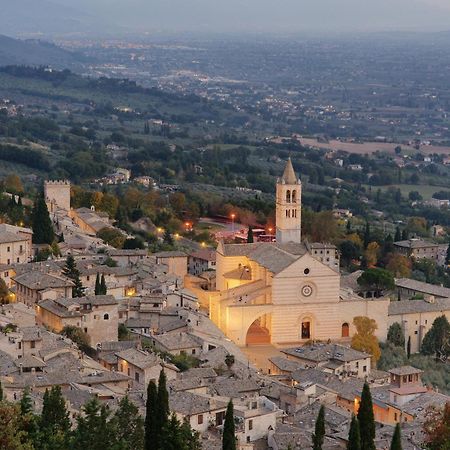 Albergo La Rocca อัสซิซี ภายนอก รูปภาพ